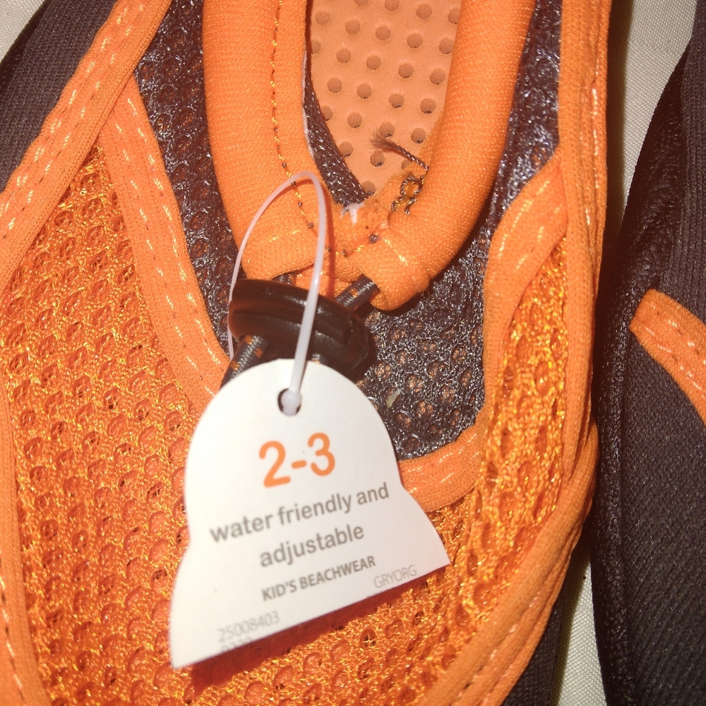 Swim shoes